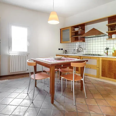 Вилла Domus Heraea